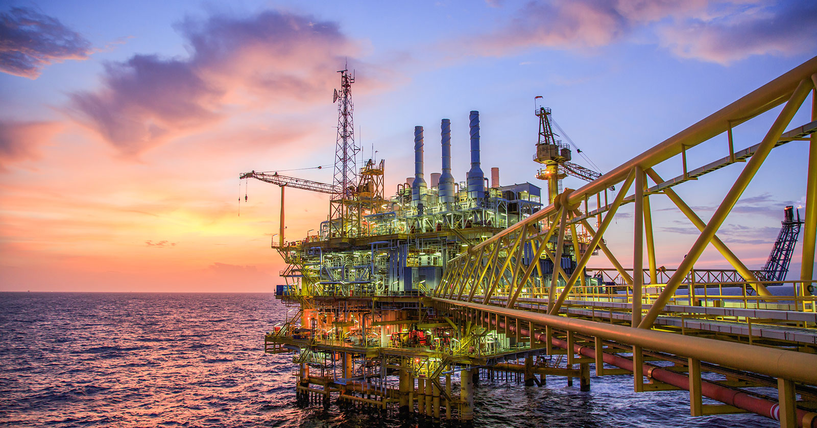 A production platform so far has no offshore oil rig accidents.