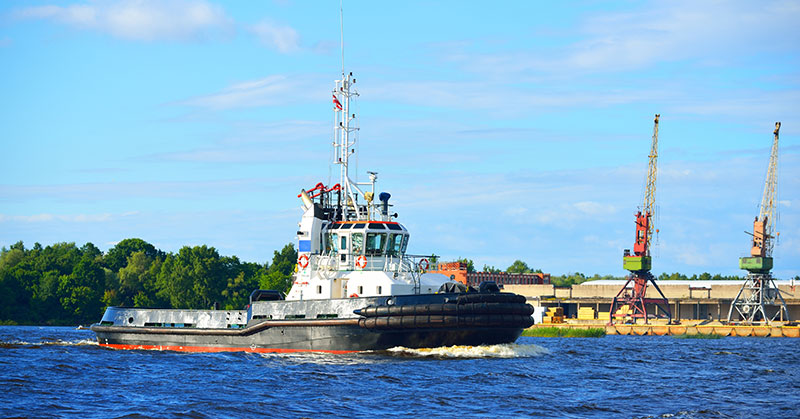 Jones Act seamen on a tugboat navigating offshore
