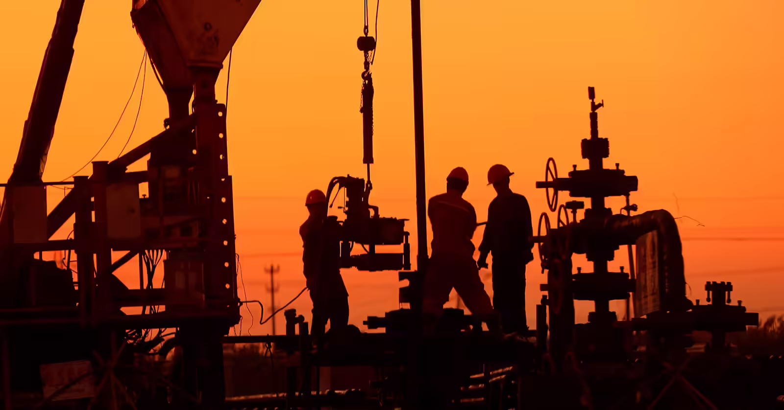 Oil & Gas Companies Underreported Methane Leaks in the Permian Basin | Morrow & Sheppard LLP oilfield workers working in the permian basin