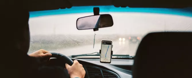 Uber & Lyft driver driving a passenger to home